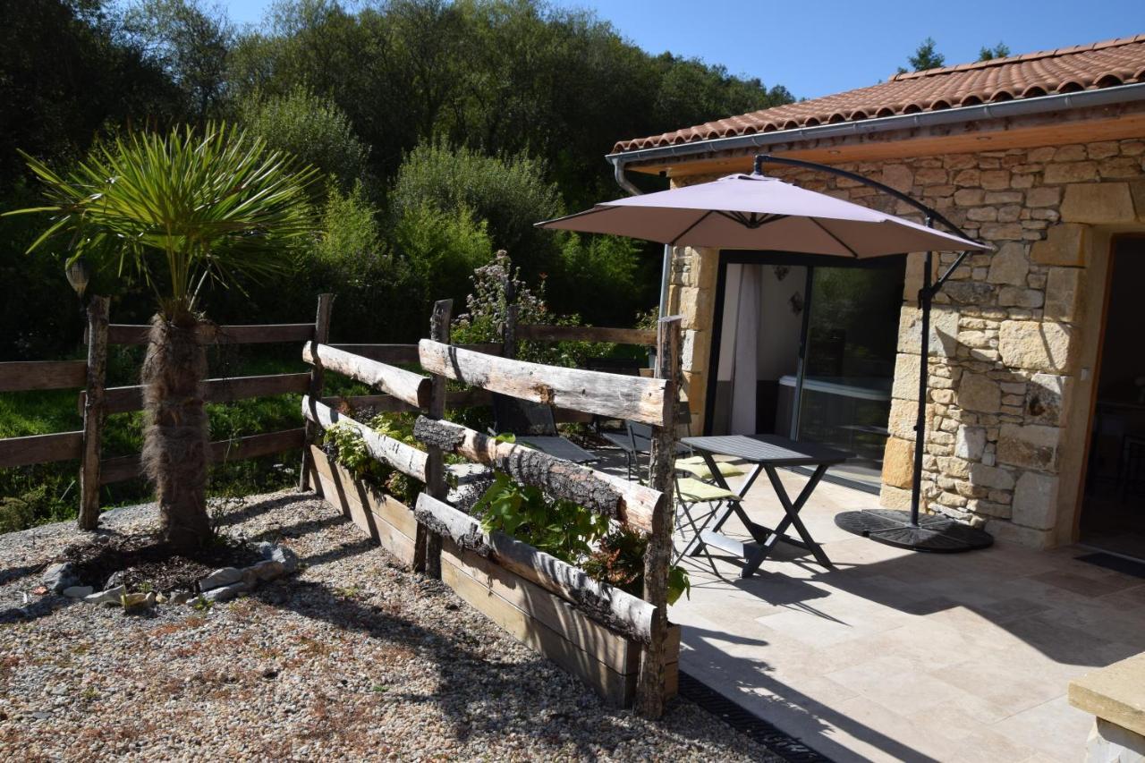 Gites Spa De Charme L Etoile Spa Beynac-et-Cazenac Exterior photo